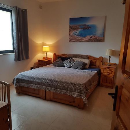 Private Double Bedroom & Private Bathroom & Shared Kitchen San Pawl il-Baħar Extérieur photo