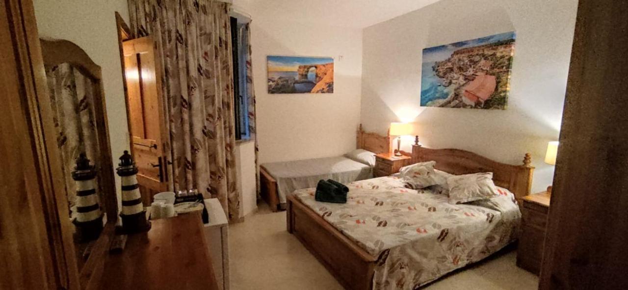 Private Double Bedroom & Private Bathroom & Shared Kitchen San Pawl il-Baħar Extérieur photo
