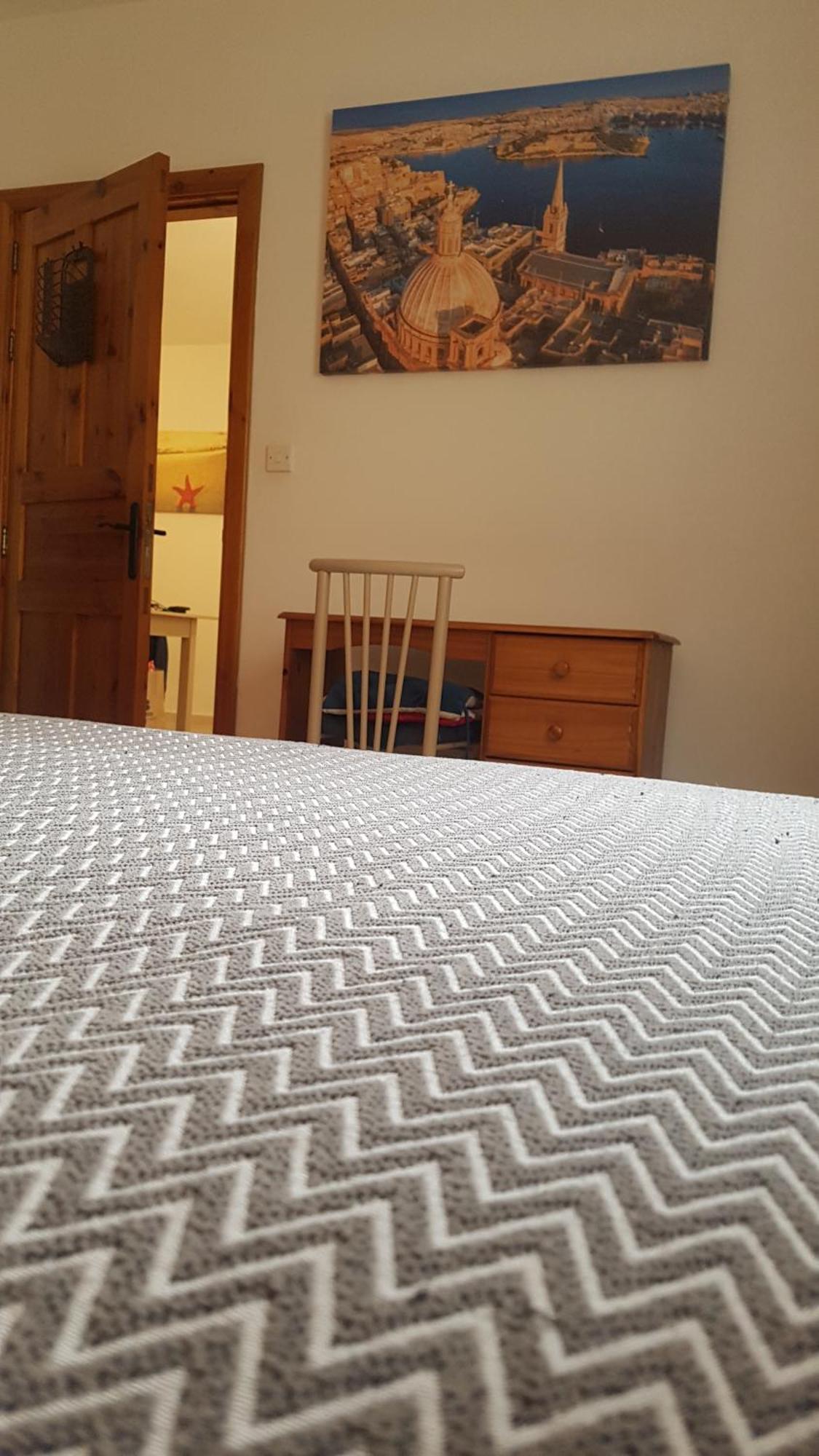Private Double Bedroom & Private Bathroom & Shared Kitchen San Pawl il-Baħar Chambre photo